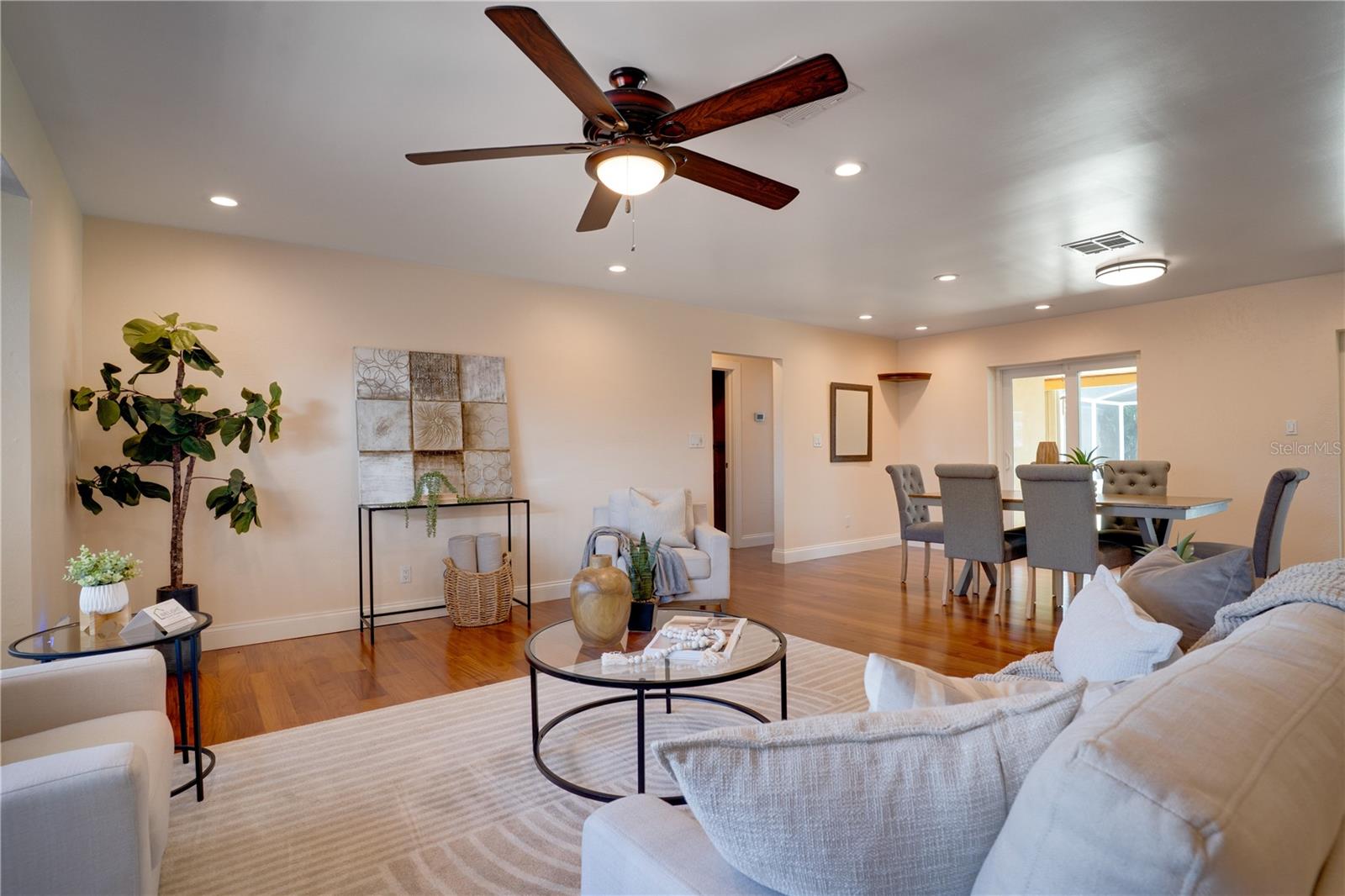 SEMINOLE HILLS - Residential