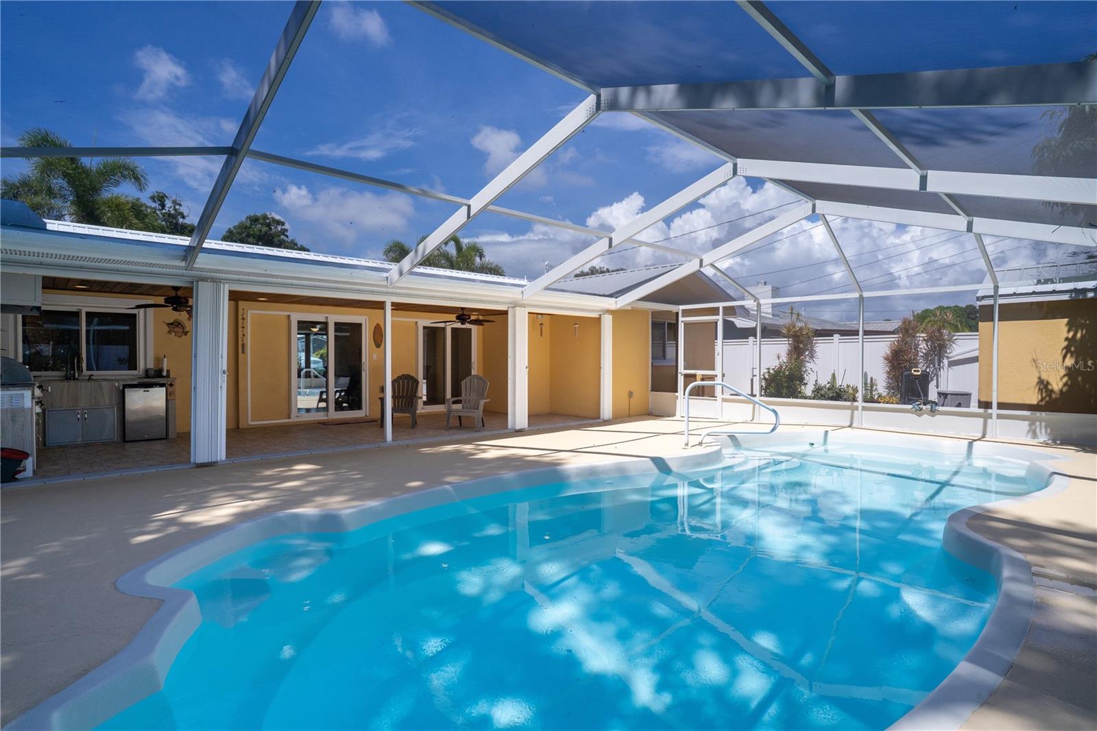 SEMINOLE HILLS - Residential