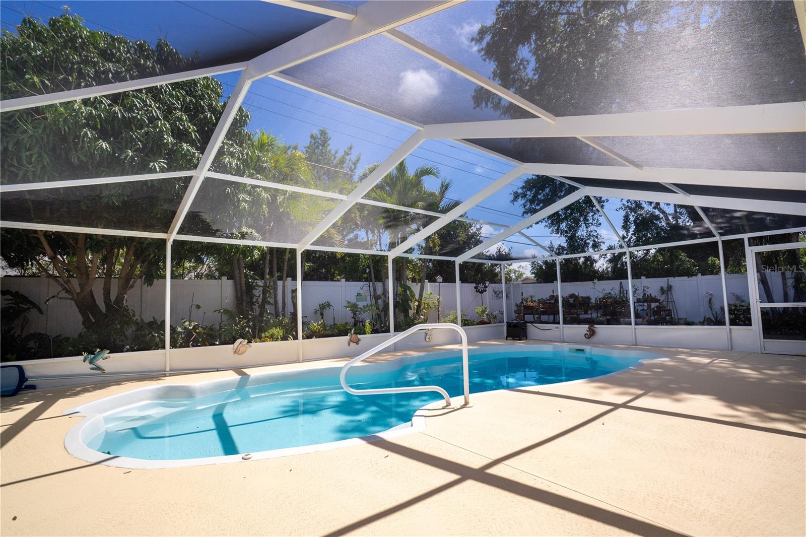 SEMINOLE HILLS - Residential