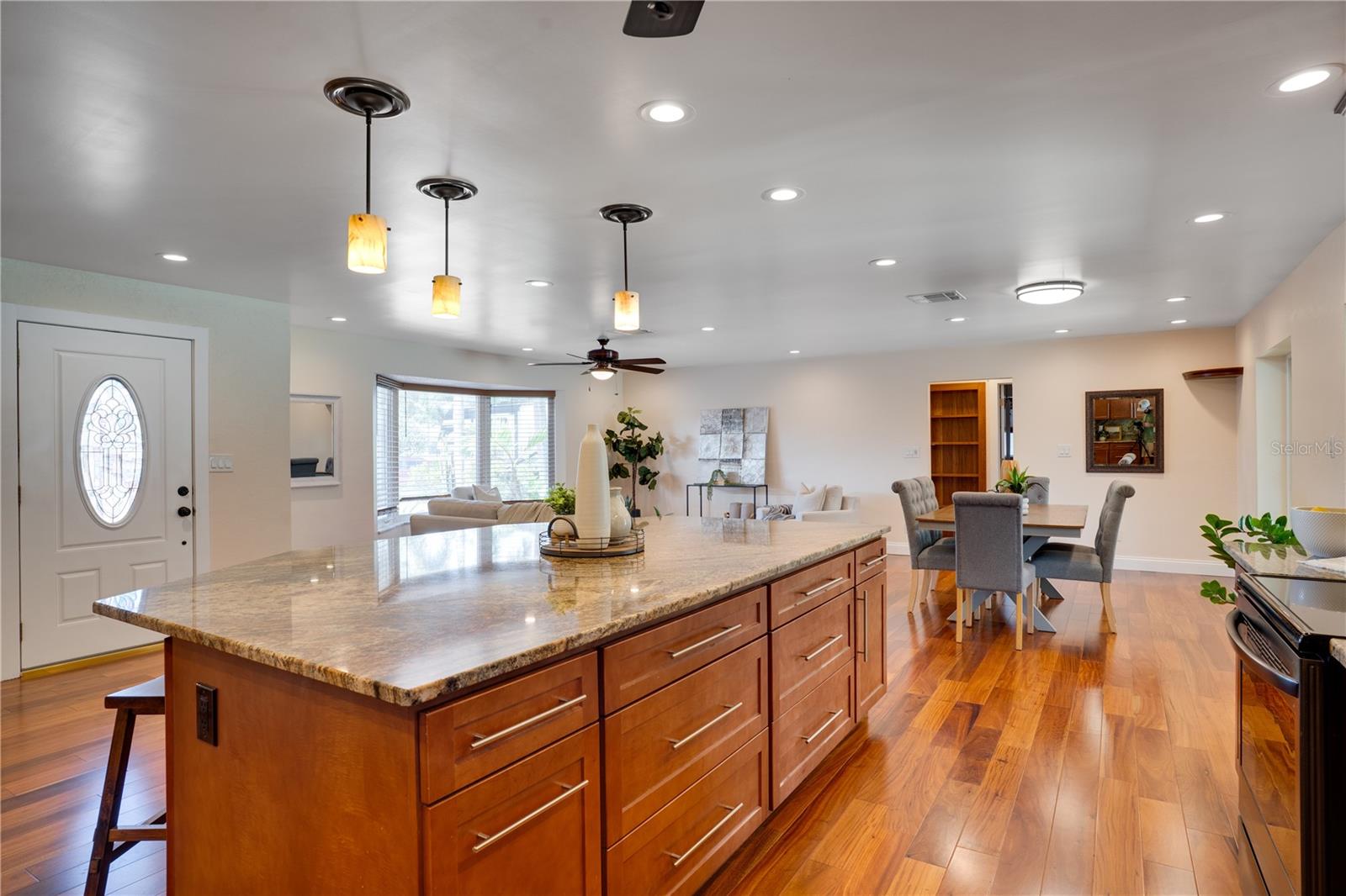SEMINOLE HILLS - Residential
