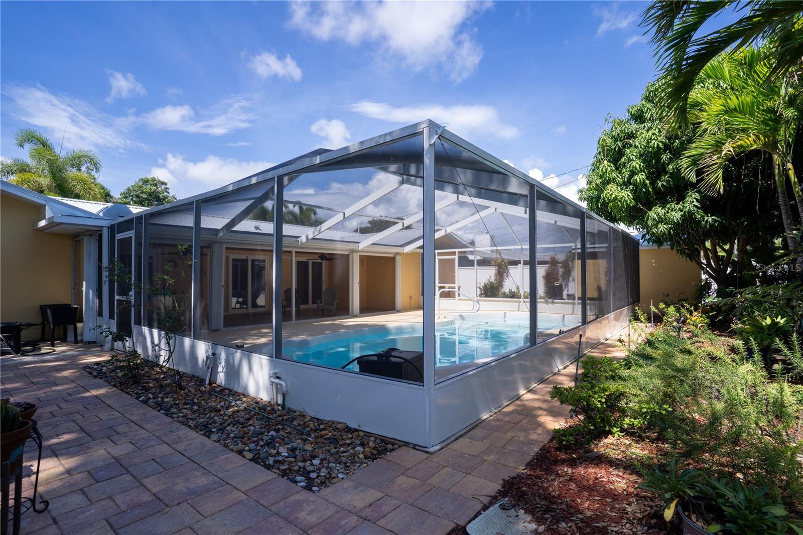 SEMINOLE HILLS - Residential