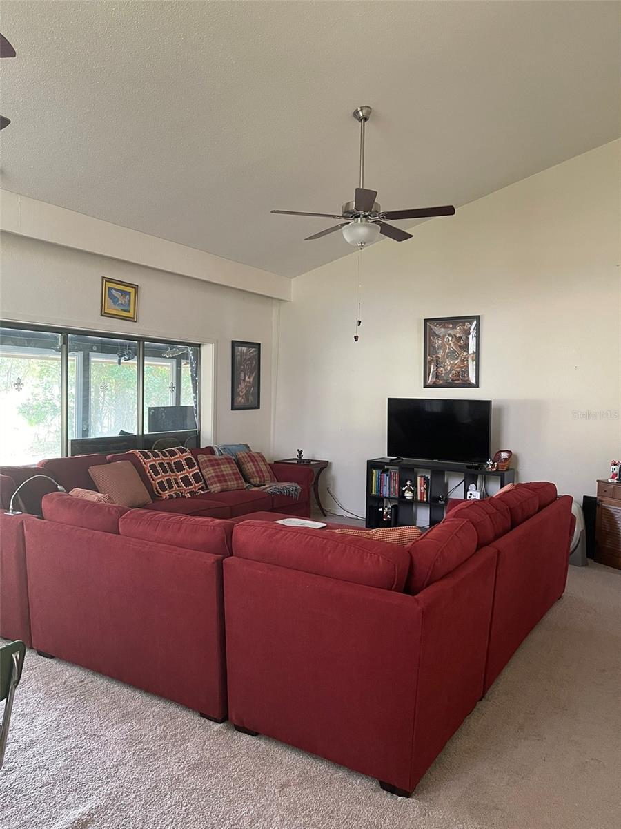 GRENELEFE TWNHSE AREA 30-LEFT - Residential