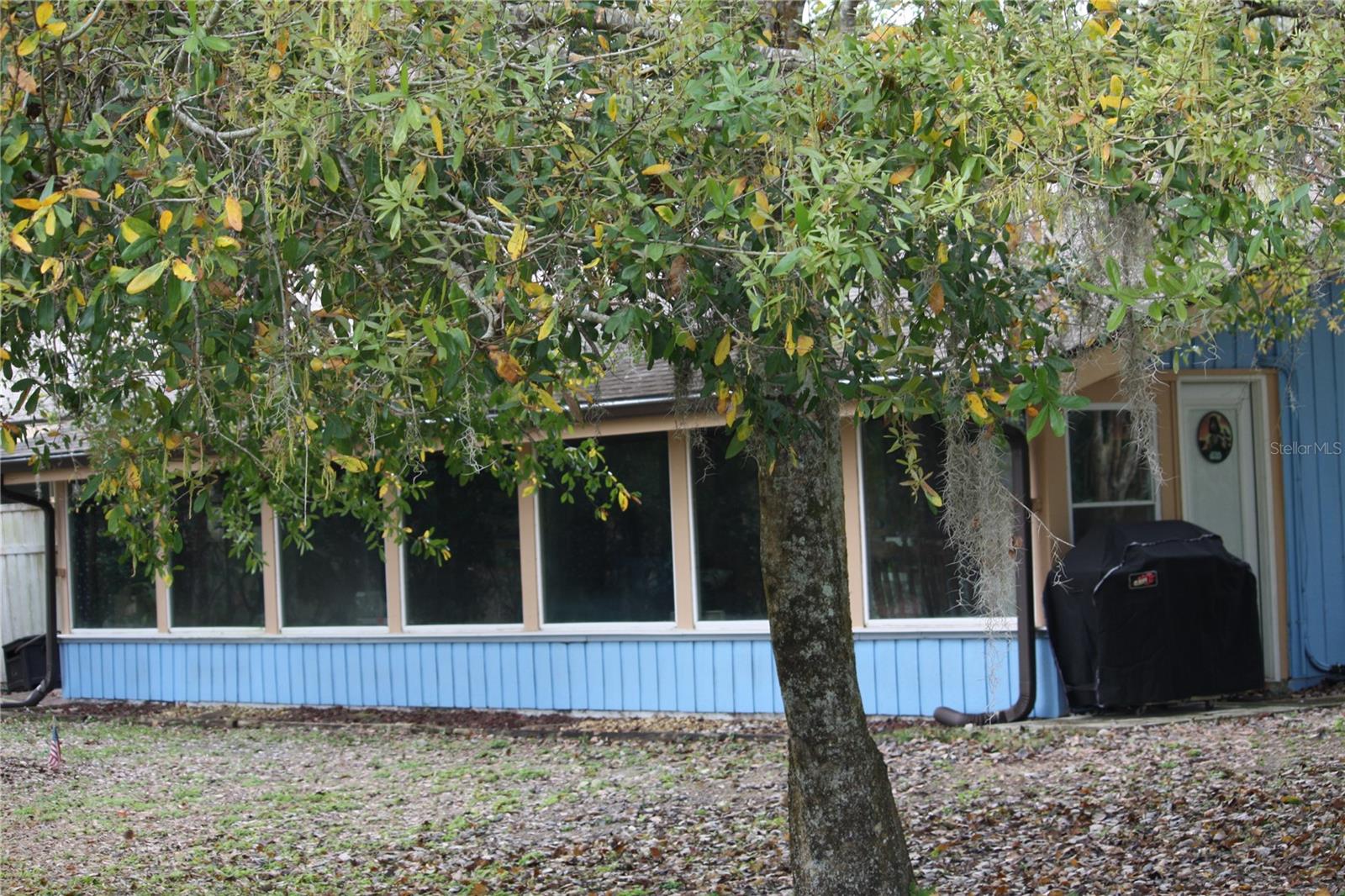 GRENELEFE TWNHSE AREA 30-LEFT - Residential