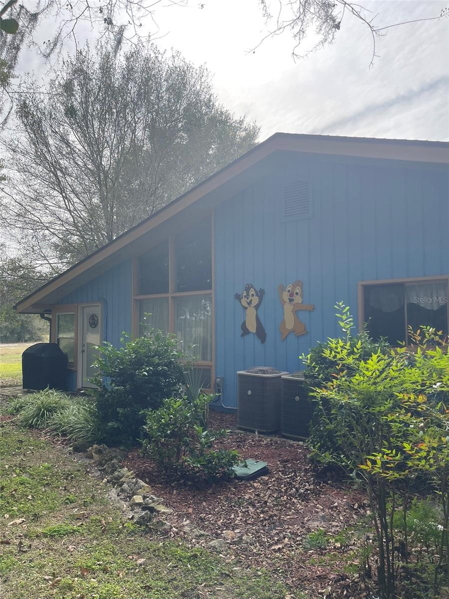 GRENELEFE TWNHSE AREA 30-LEFT - Residential