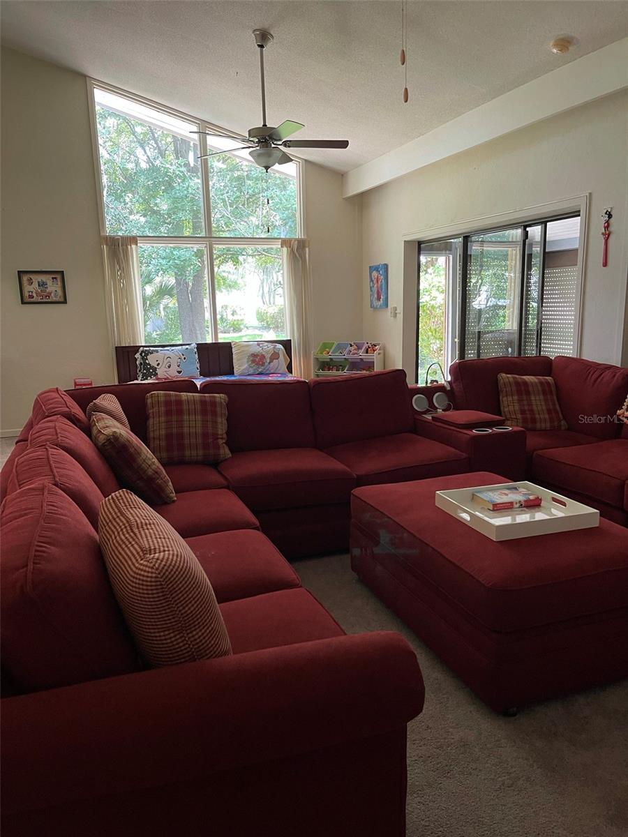 GRENELEFE TWNHSE AREA 30-LEFT - Residential