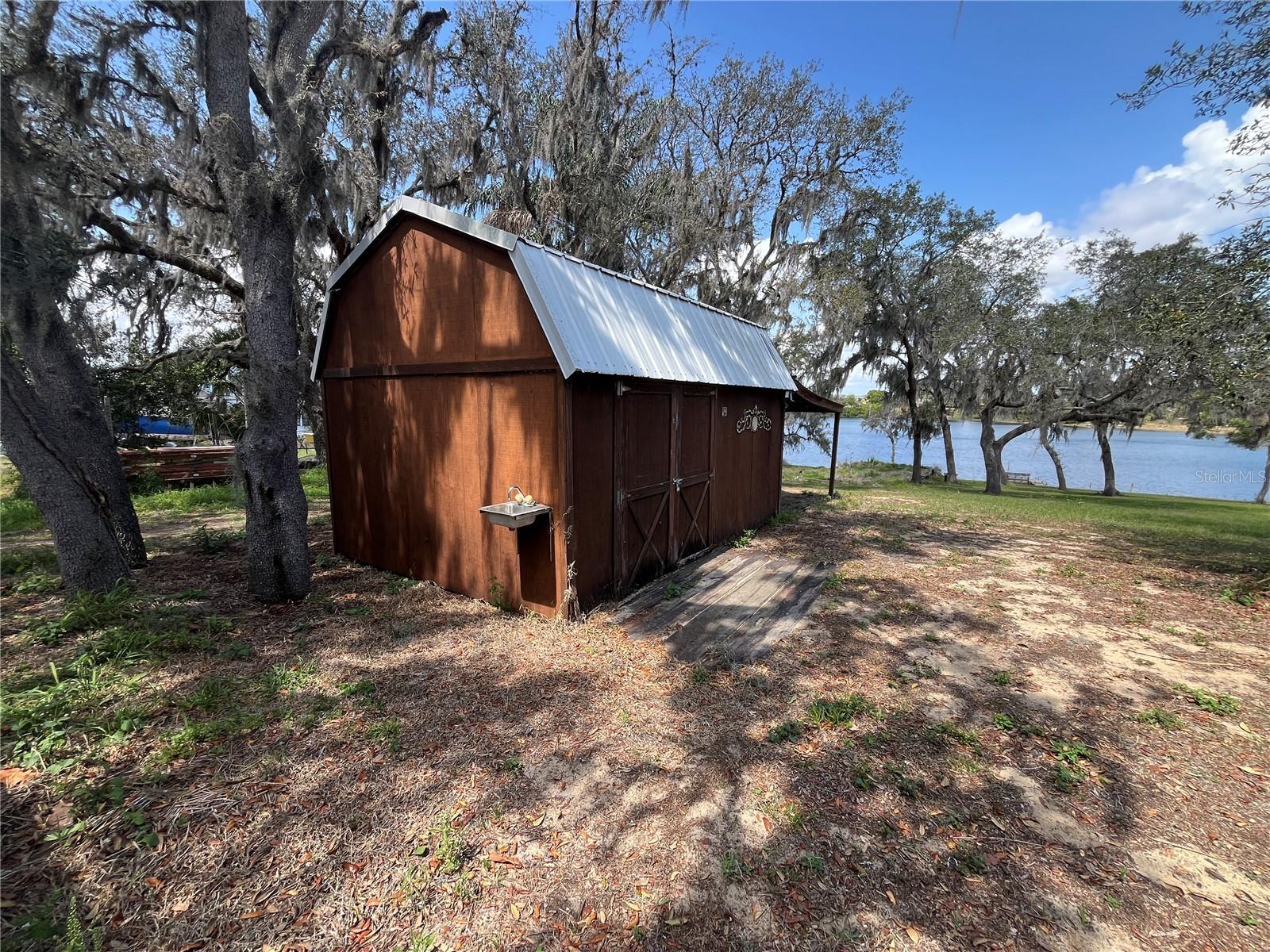 GOLDENBOUGH T A YARNELL - Residential