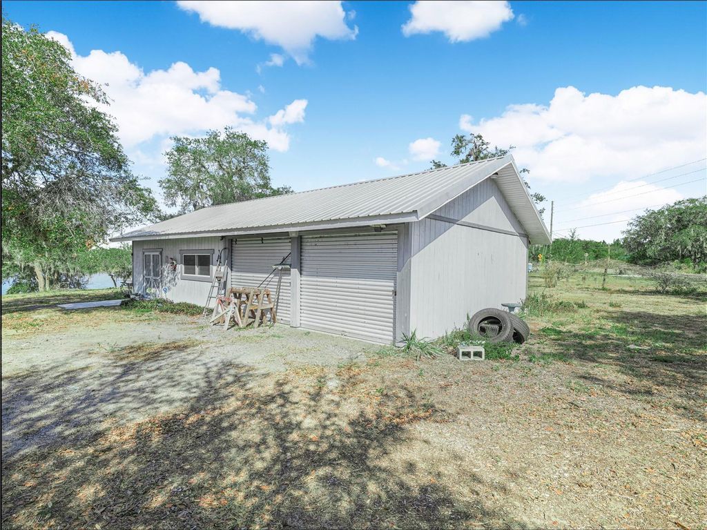 Photo of 1100 Golden Bough Road, Lake Wales, FL 33898 (MLS # P4937702)