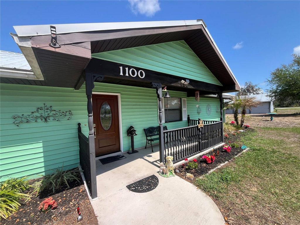 Photo of 1100 Golden Bough Road, Lake Wales, FL 33898 (MLS # P4937702)