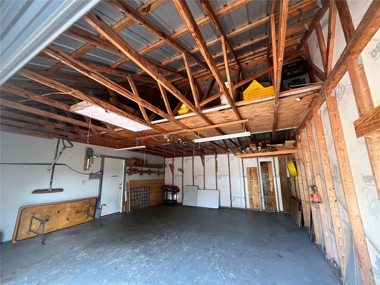 GOLDENBOUGH T A YARNELL - Residential