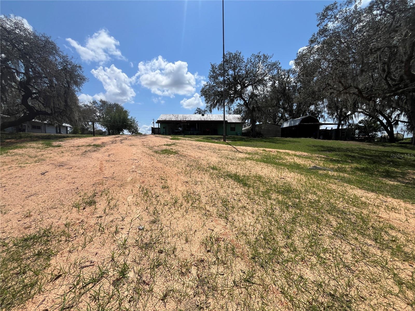 GOLDENBOUGH T A YARNELL - Residential