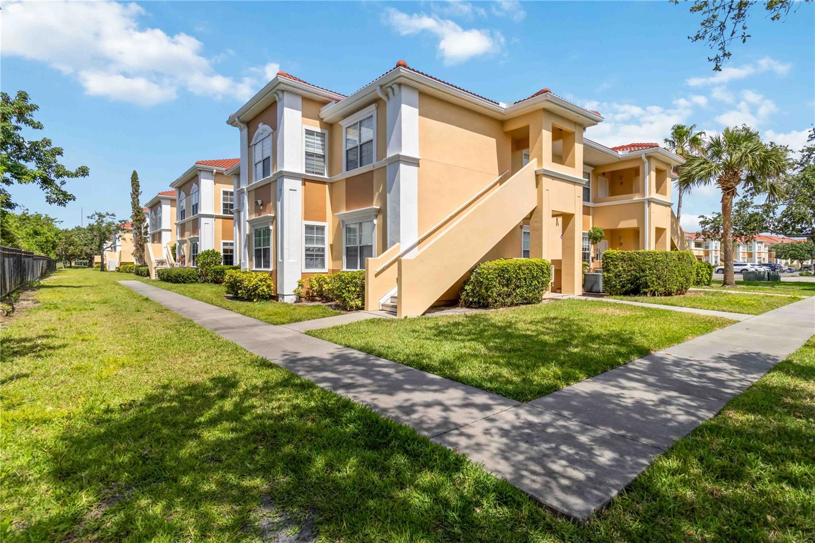 1010 VILLAGIO CIRCLE 202