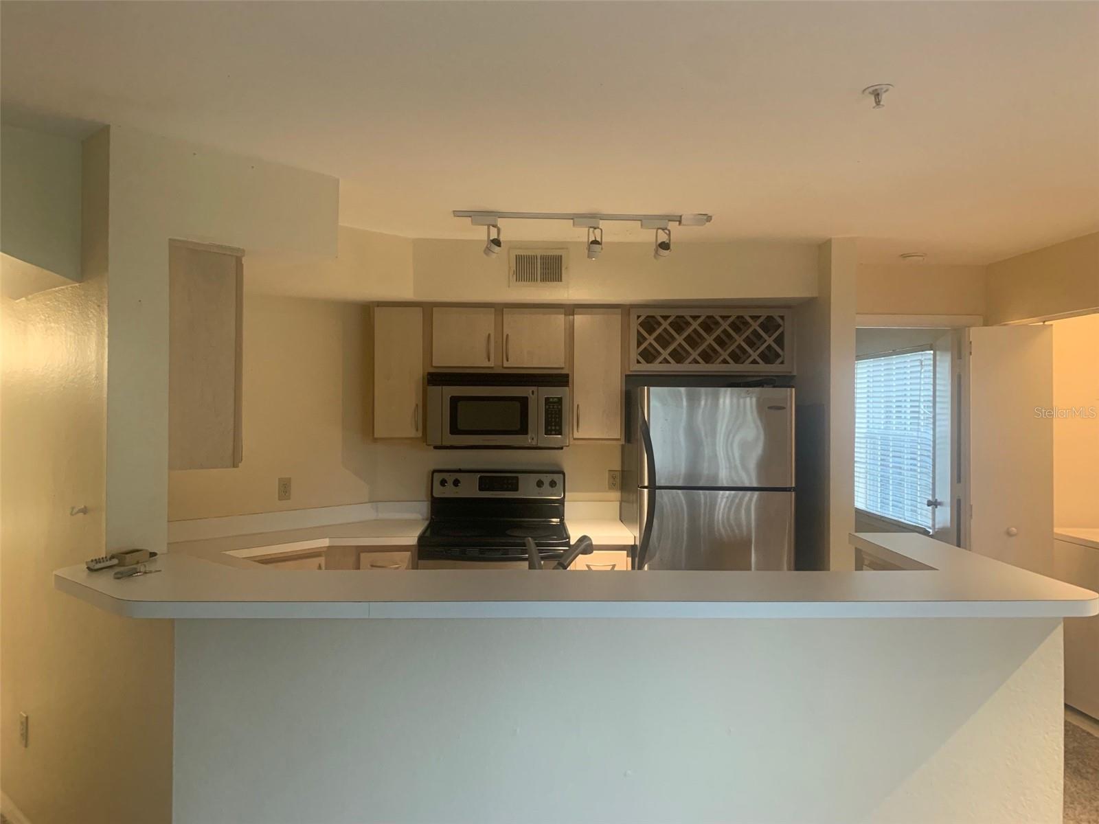 BERMUDA DUNES PRIVATE RESIDENCE - Residential Lease