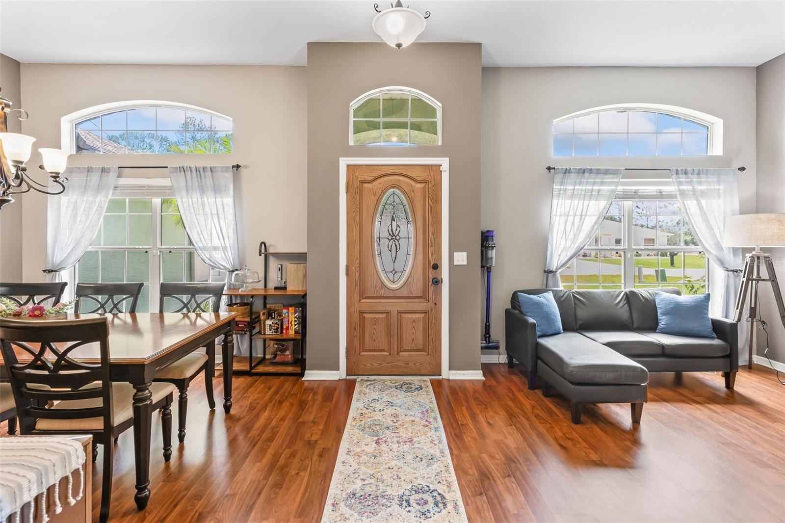 3 KANAWHA COURT