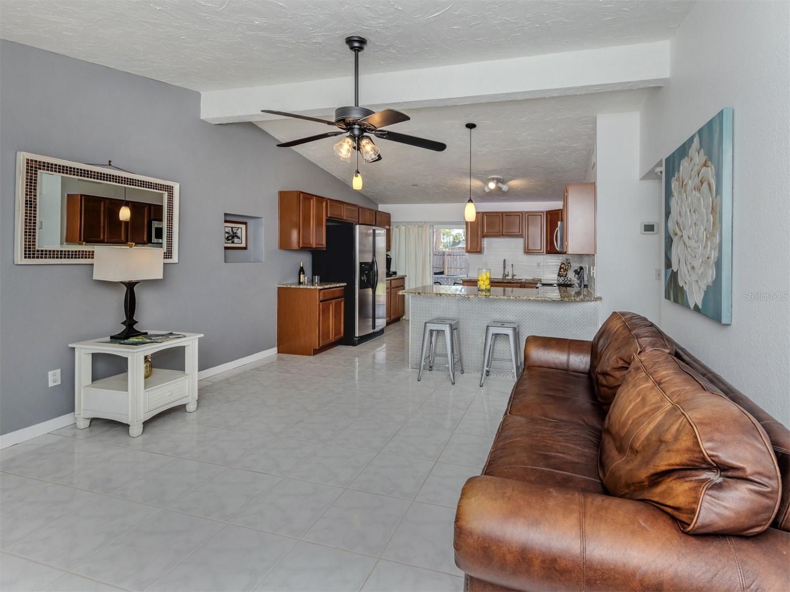 8132 COCO SOLO AVENUE