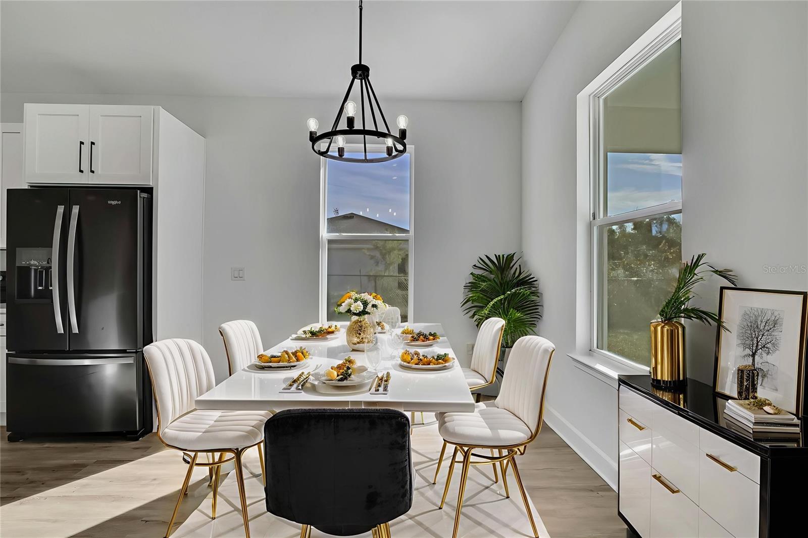 ROYAL HIGHLANDS - Residential