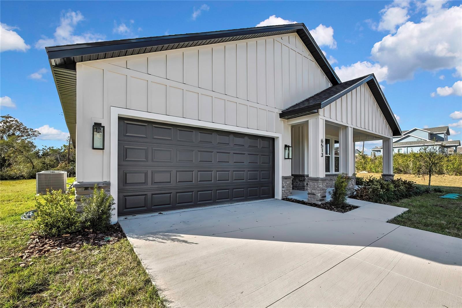 ROYAL HIGHLANDS - Residential