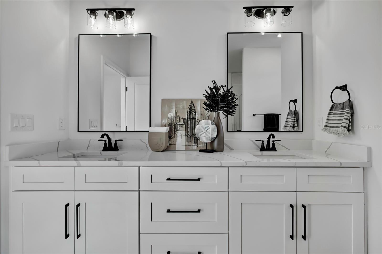 ROYAL HIGHLANDS - Residential