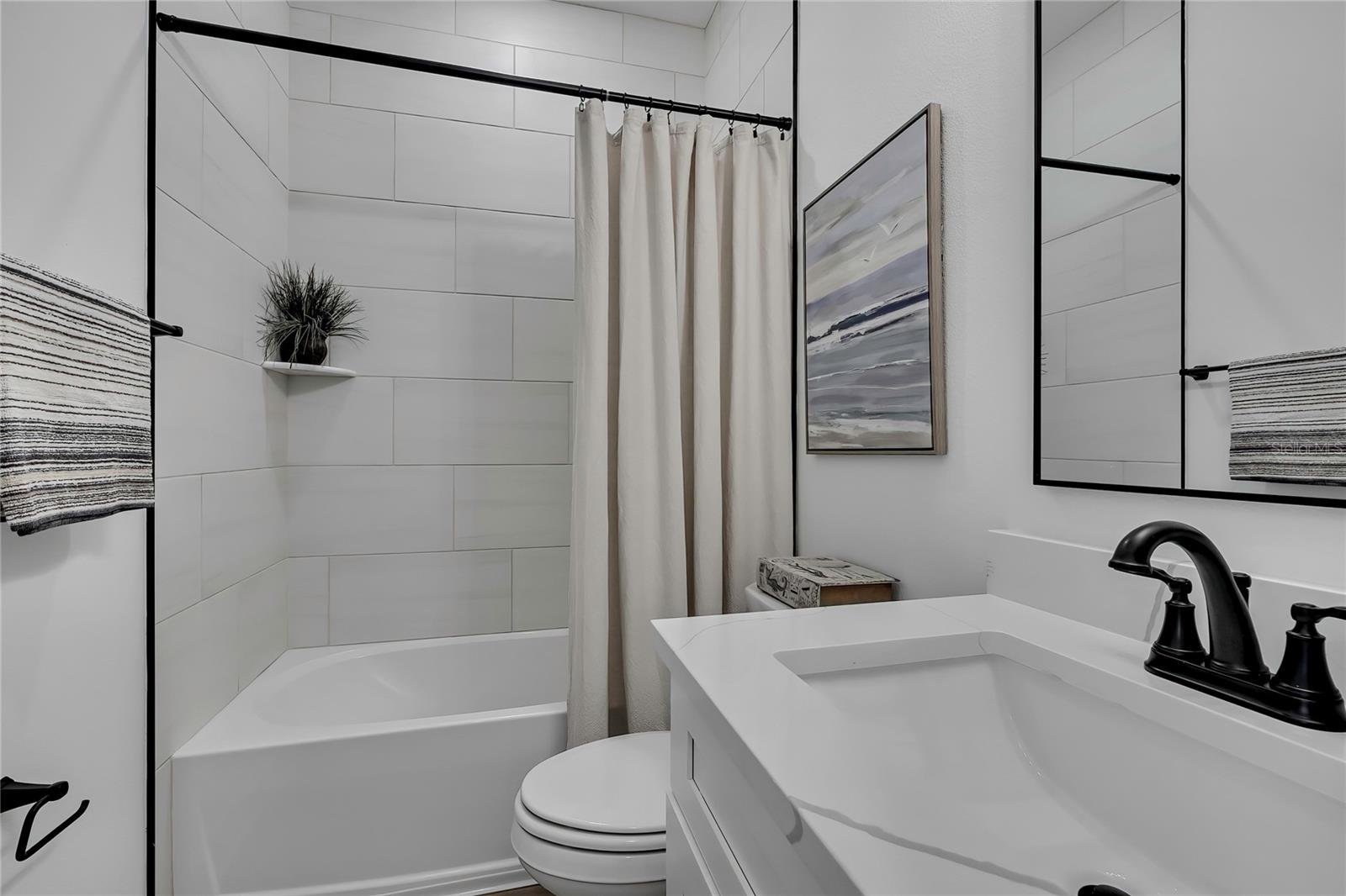 ROYAL HIGHLANDS - Residential