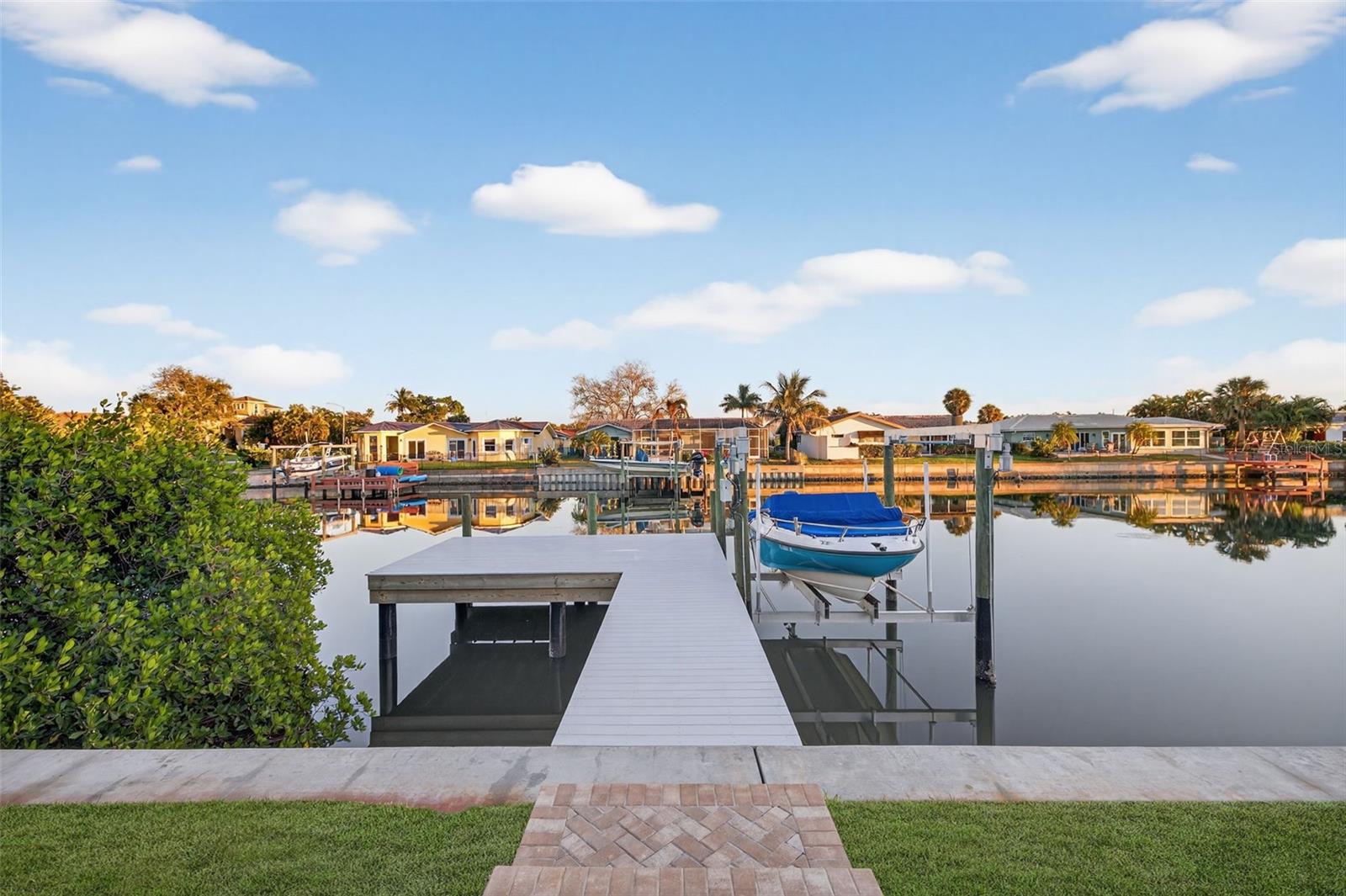 VENETIAN ISLES - Residential