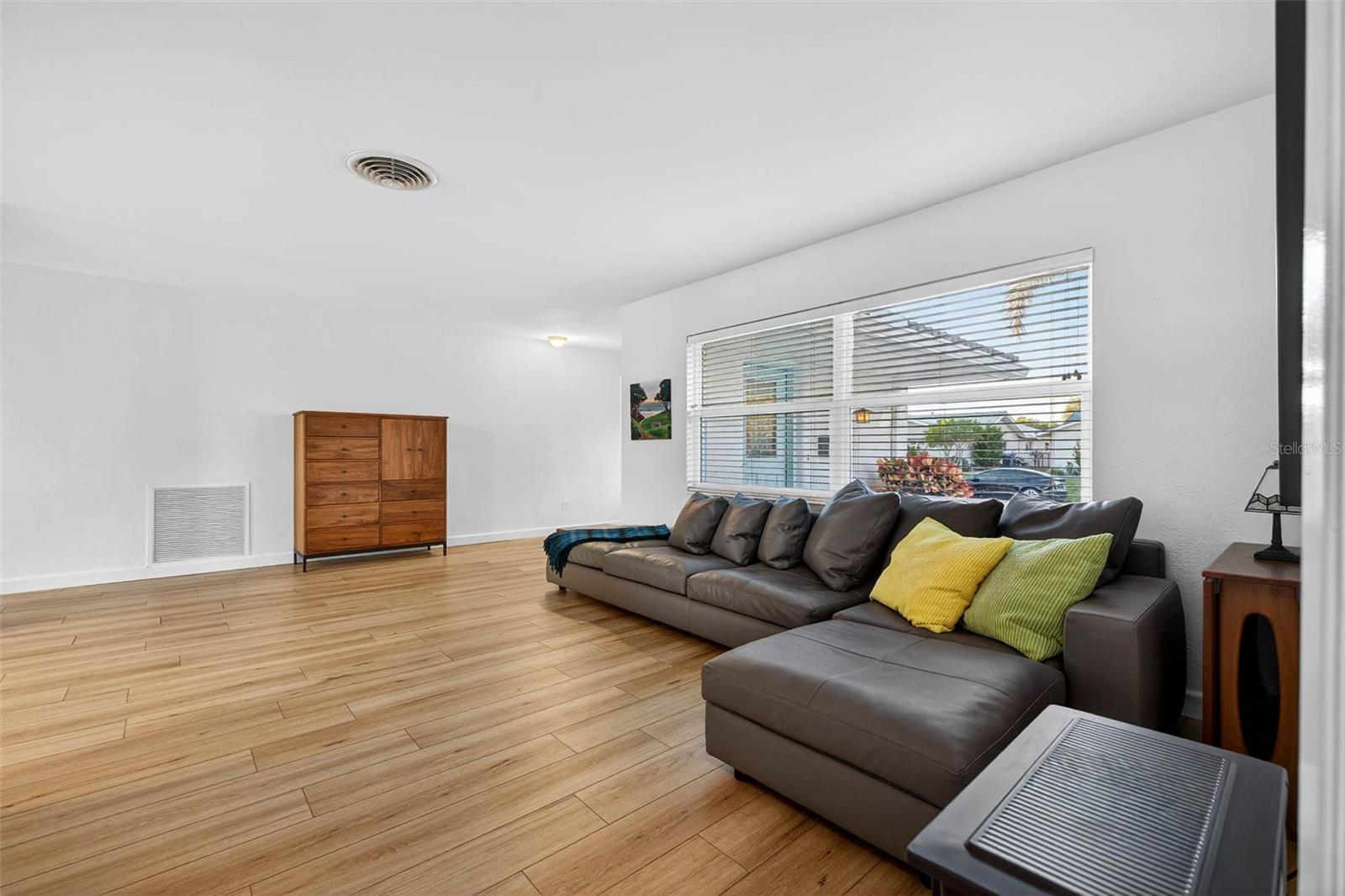 VENETIAN ISLES - Residential