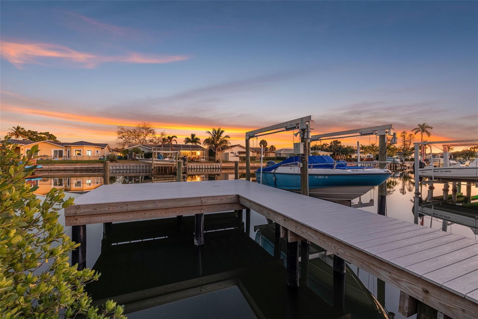 VENETIAN ISLES - Residential