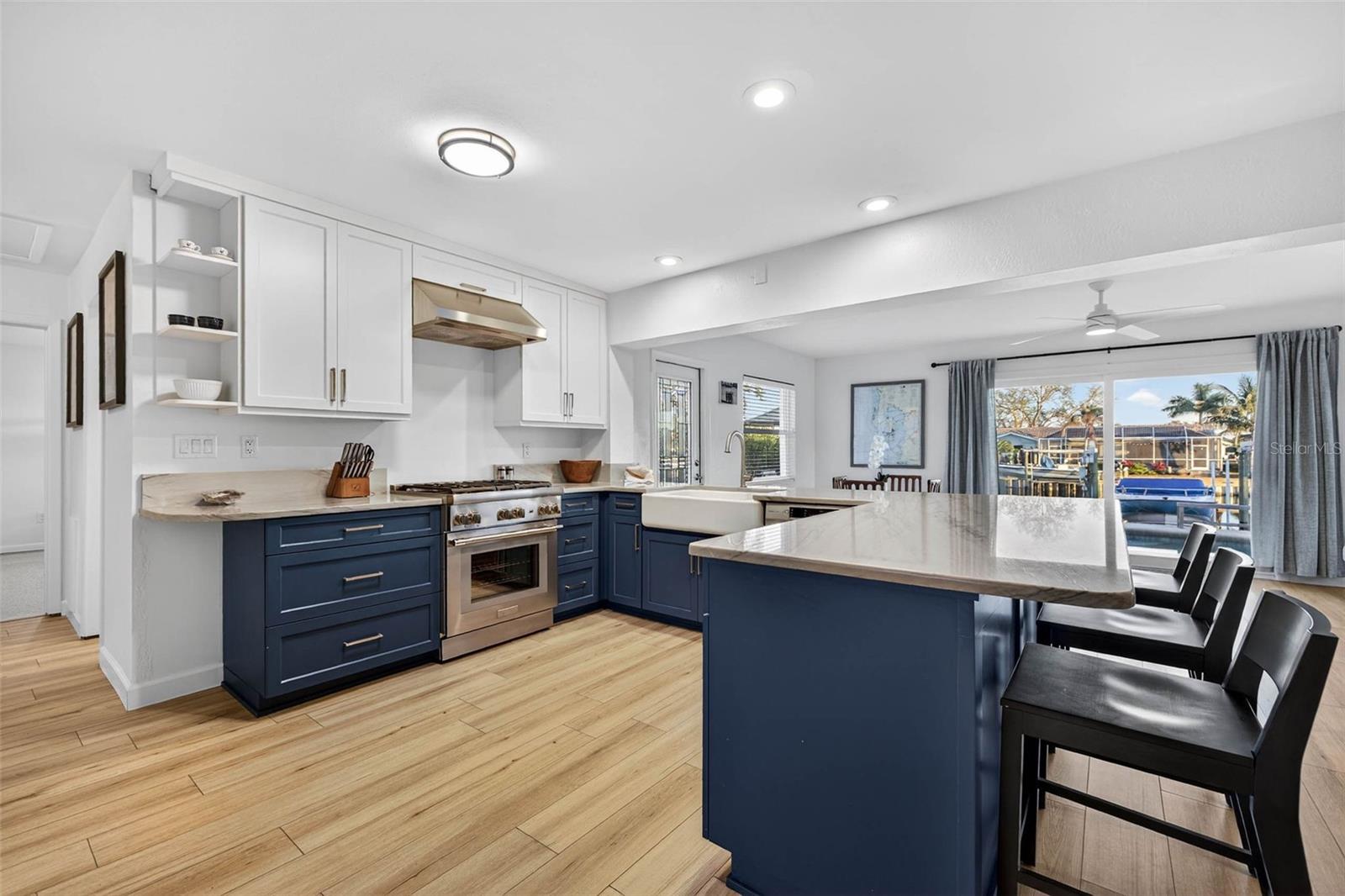 VENETIAN ISLES - Residential