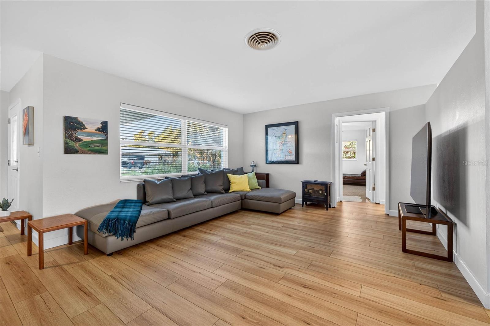 VENETIAN ISLES - Residential