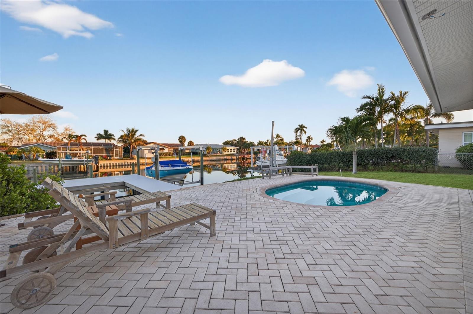 VENETIAN ISLES - Residential