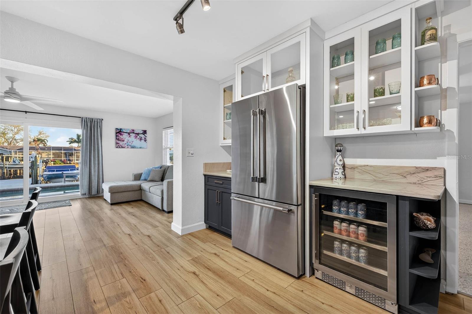 VENETIAN ISLES - Residential