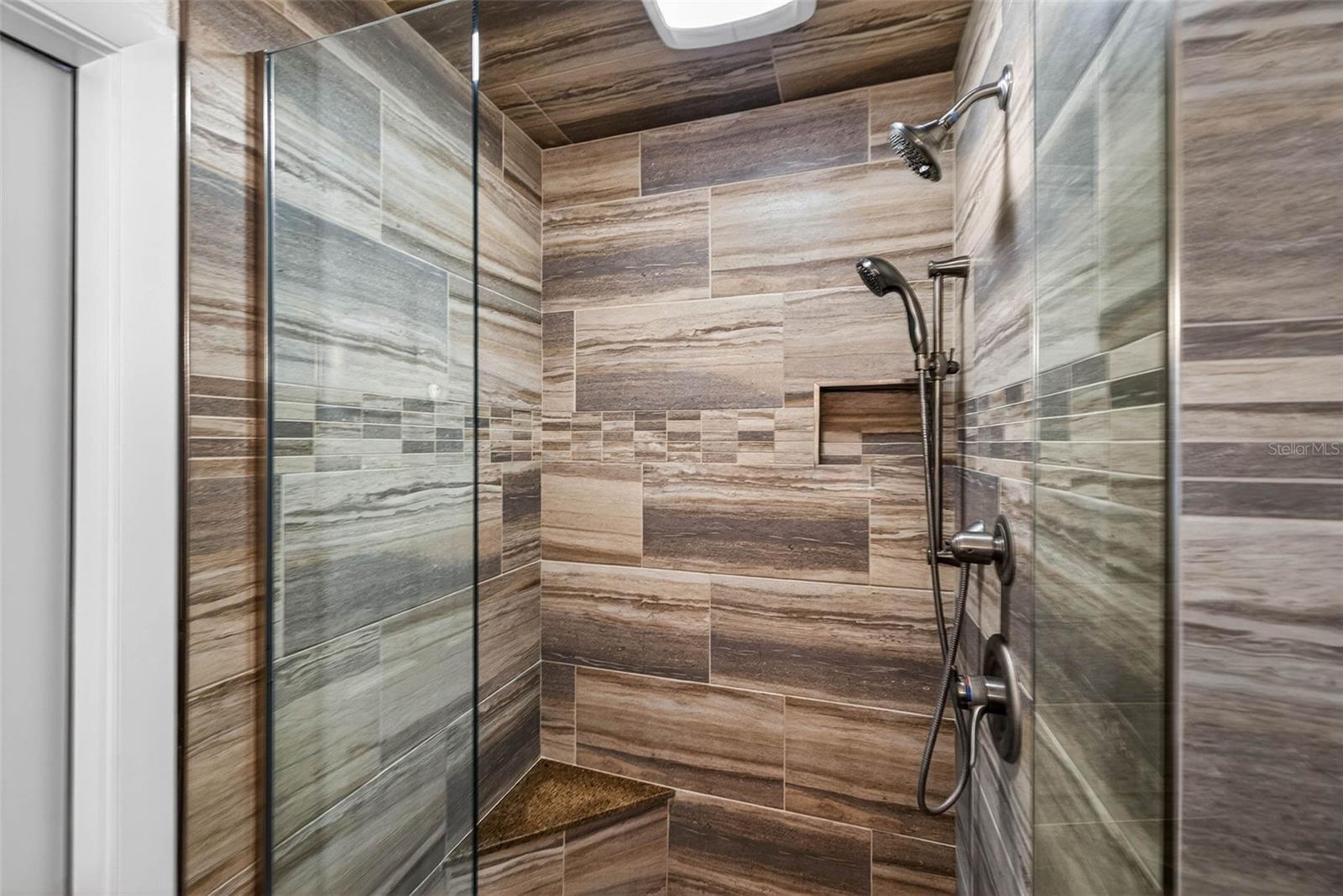 VENETIAN ISLES - Residential