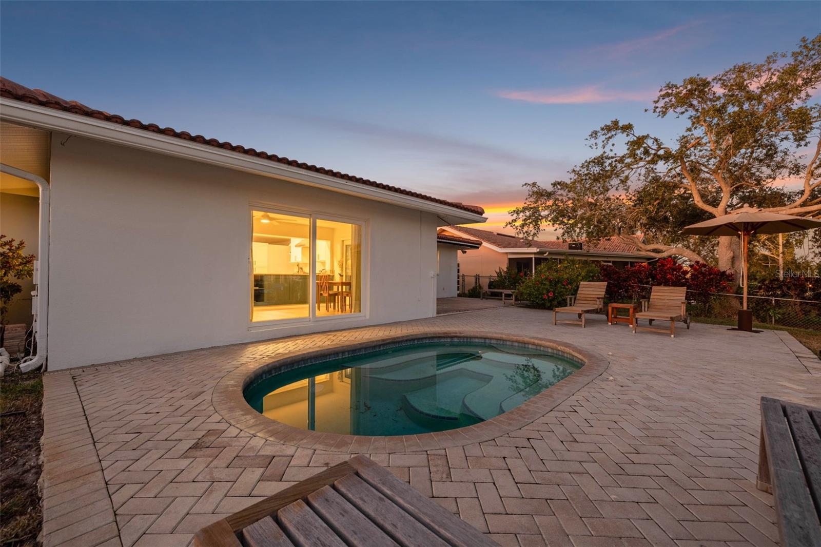 VENETIAN ISLES - Residential