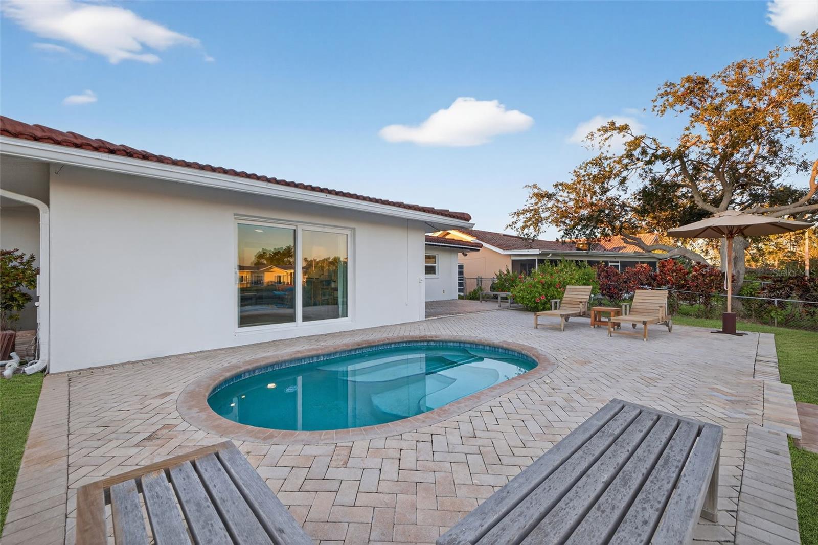 VENETIAN ISLES - Residential