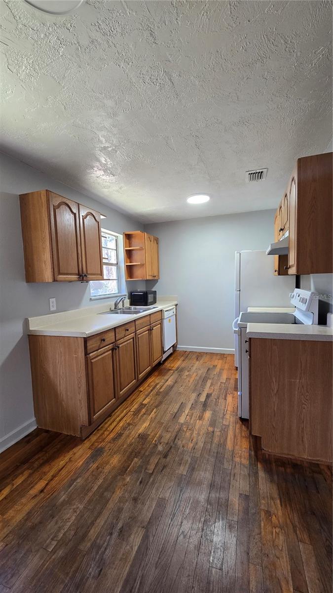 JACKS SUB REP LAKE FOREST EMS - Residential