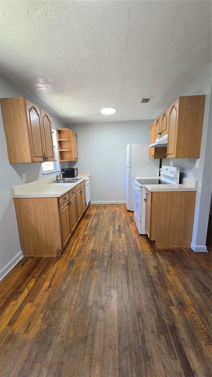 JACKS SUB REP LAKE FOREST EMS - Residential