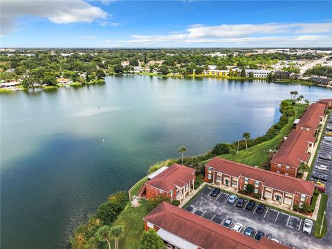 A home in LAKELAND