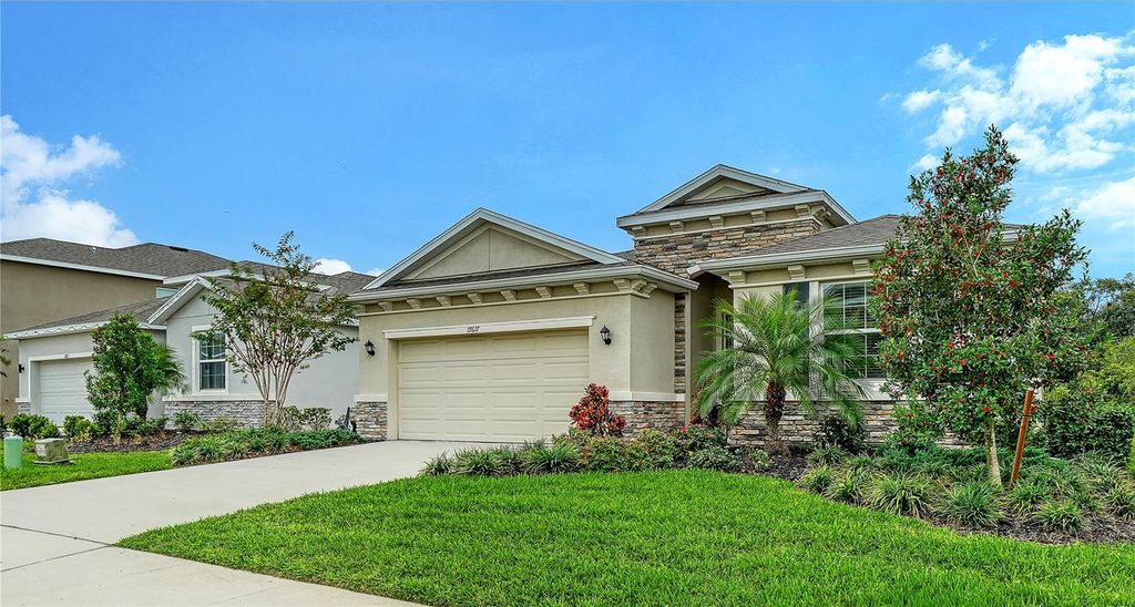 Photo of 17617 Cantarina Cove, Bradenton, FL 34211 (MLS # A4673745)