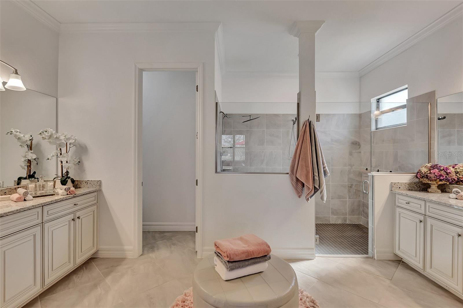 SARASOTA NATIONAL PH 13-C - Residential