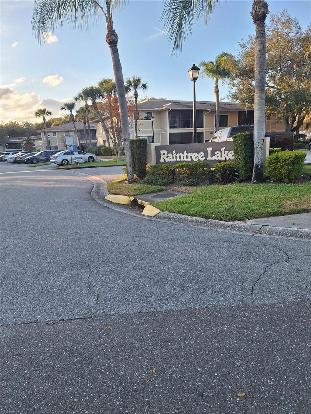 Photo of 11910 Skylake Place #E, Temple Terrace, FL 33617 (MLS # TB8484452)