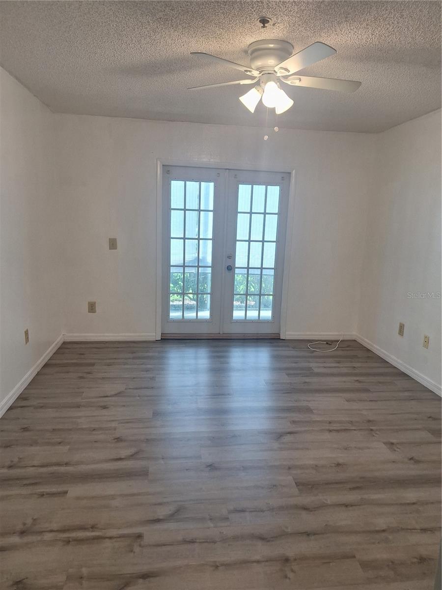 RAINTREE VILLAGE CONDO N - Residential