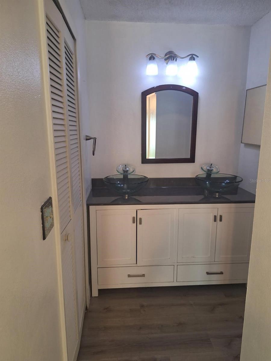 RAINTREE VILLAGE CONDO N - Residential