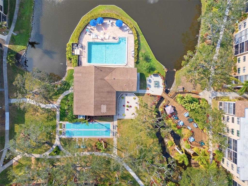 Photo of 515 30th Ave Ave W #H410, Bradenton, FL 34205 (MLS # A4643959)
