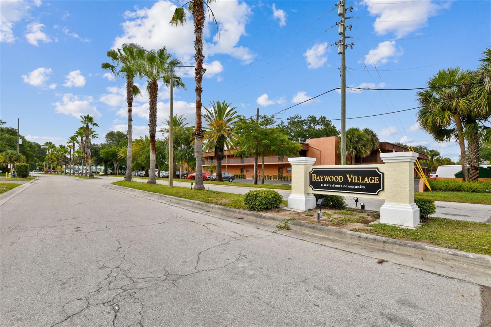 BAYWOOD VILLAGE SEC 4 - Residential