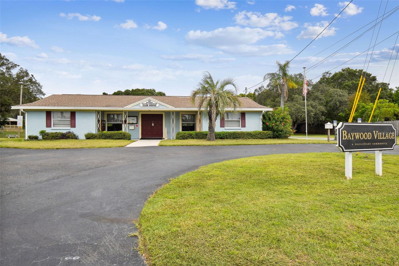 BAYWOOD VILLAGE SEC 4 - Residential