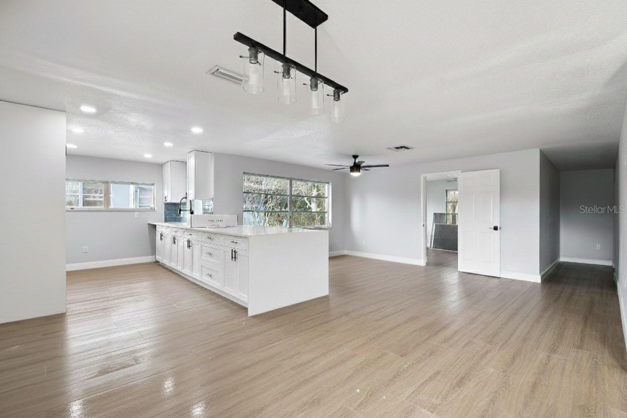 BAYWOOD VILLAGE SEC 4 - Residential