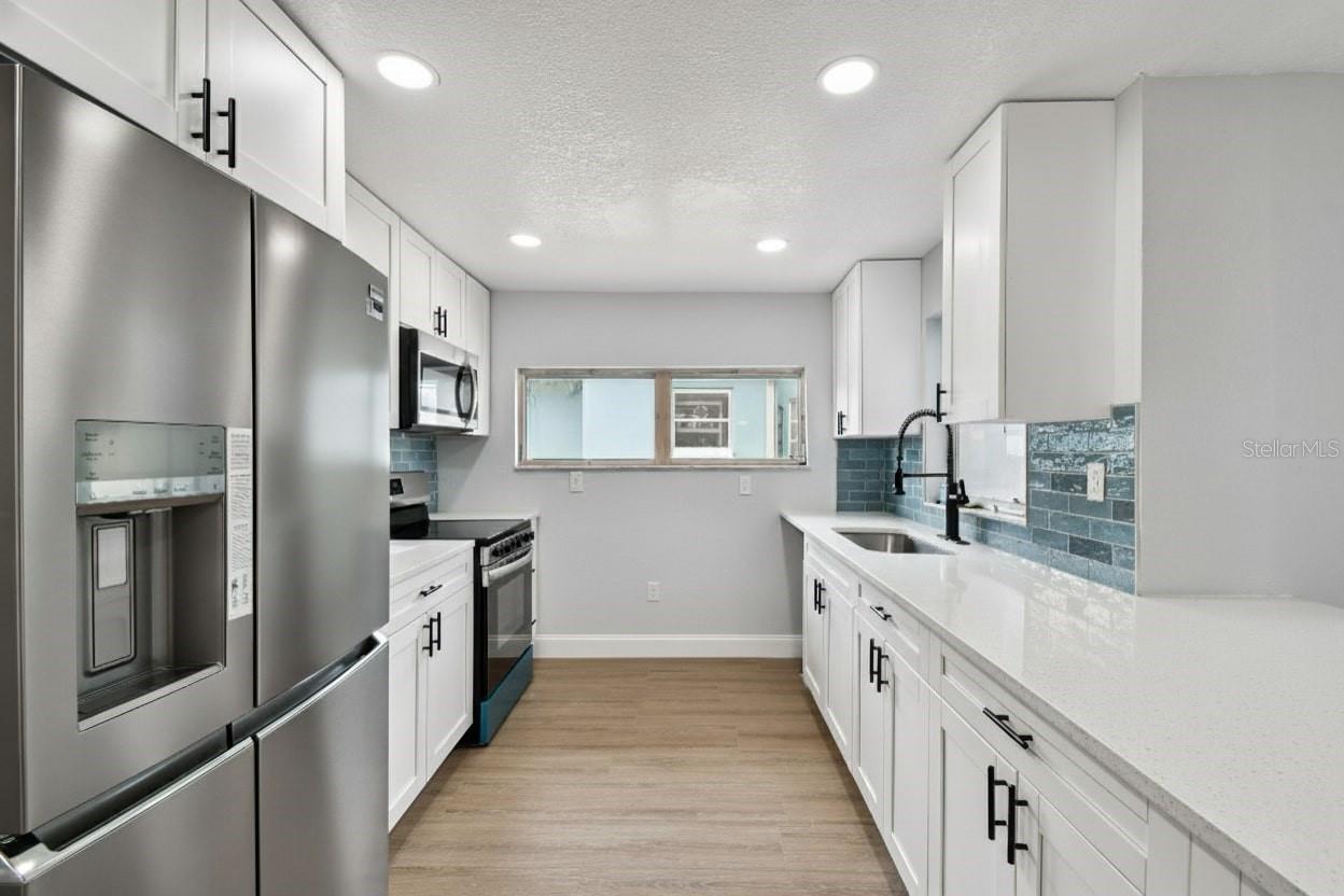 BAYWOOD VILLAGE SEC 4 - Residential