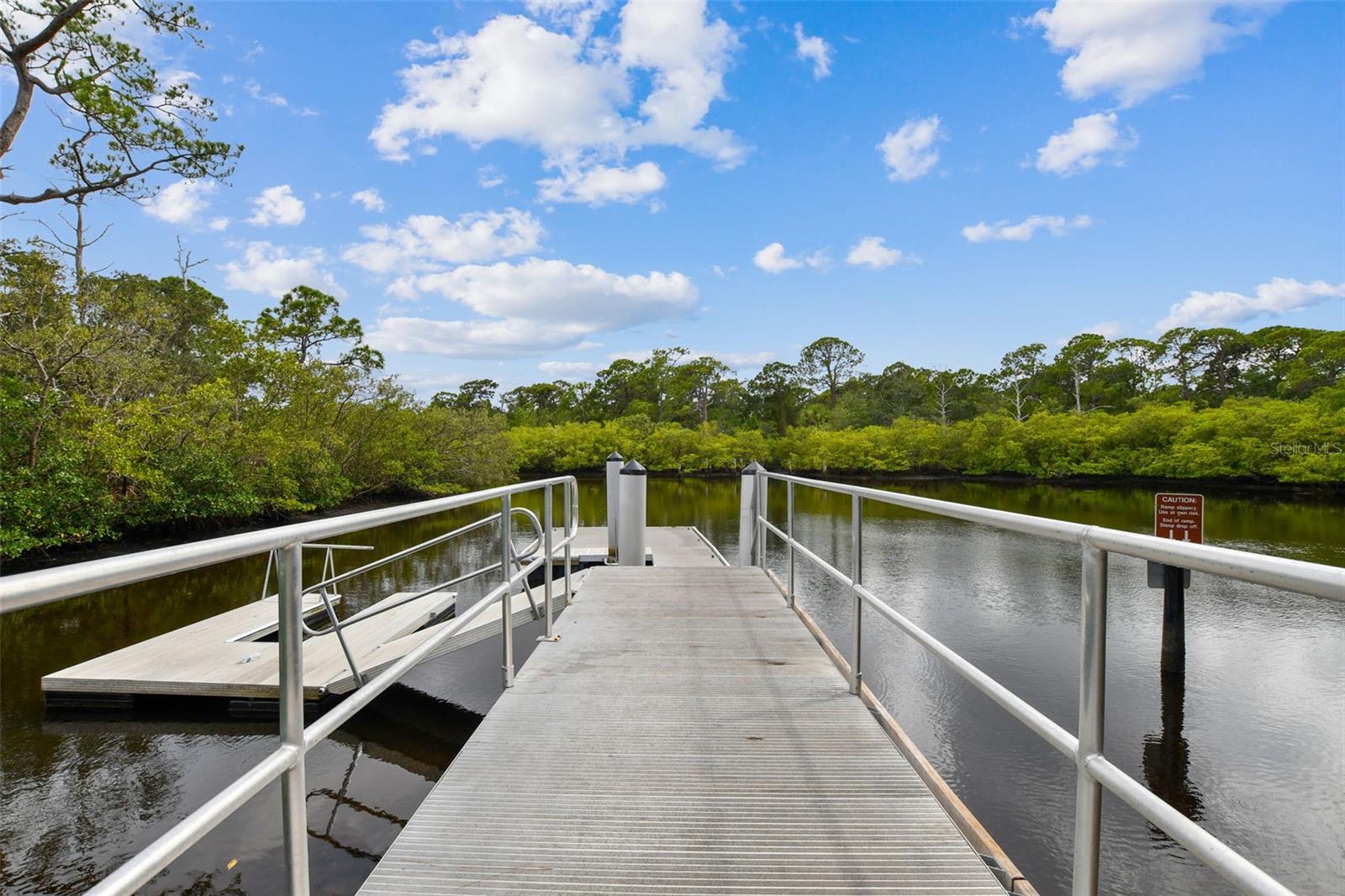 BAYWOOD VILLAGE SEC 4 - Residential