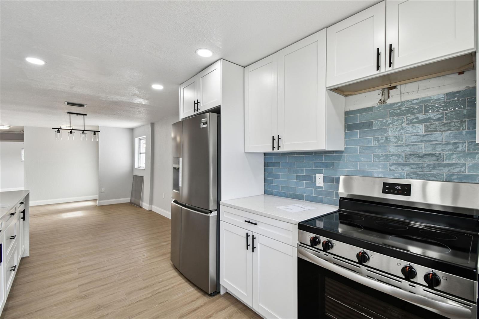 BAYWOOD VILLAGE SEC 4 - Residential