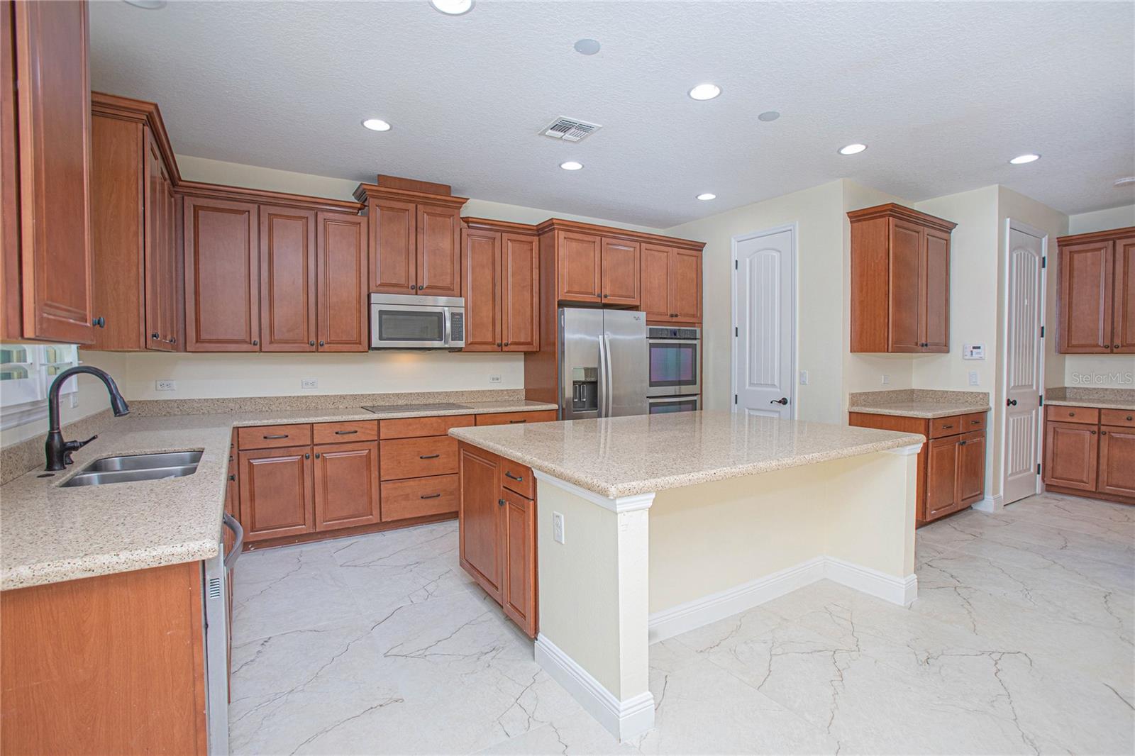 PARKSIDE PH 1 - Residential Lease