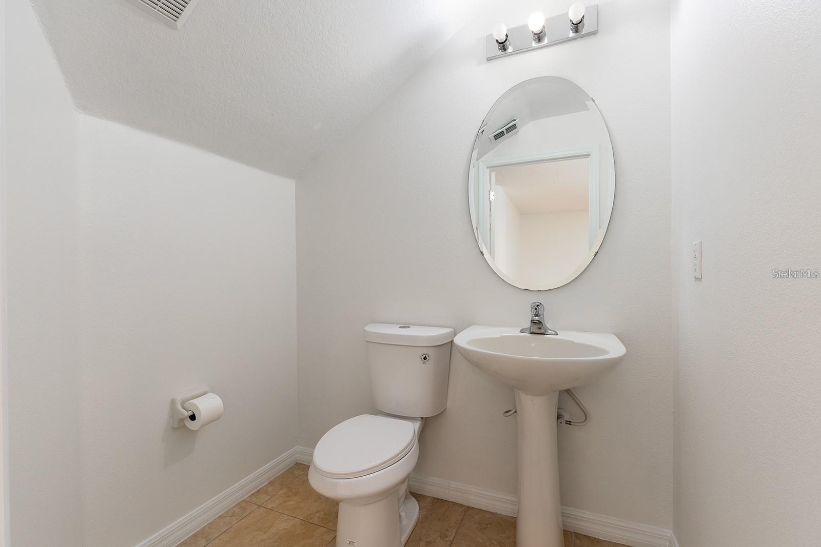 HAWTHORNE GLEN TWNHMS - Residential