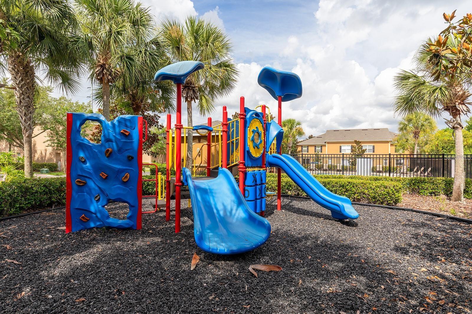 HAWTHORNE GLEN TWNHMS - Residential